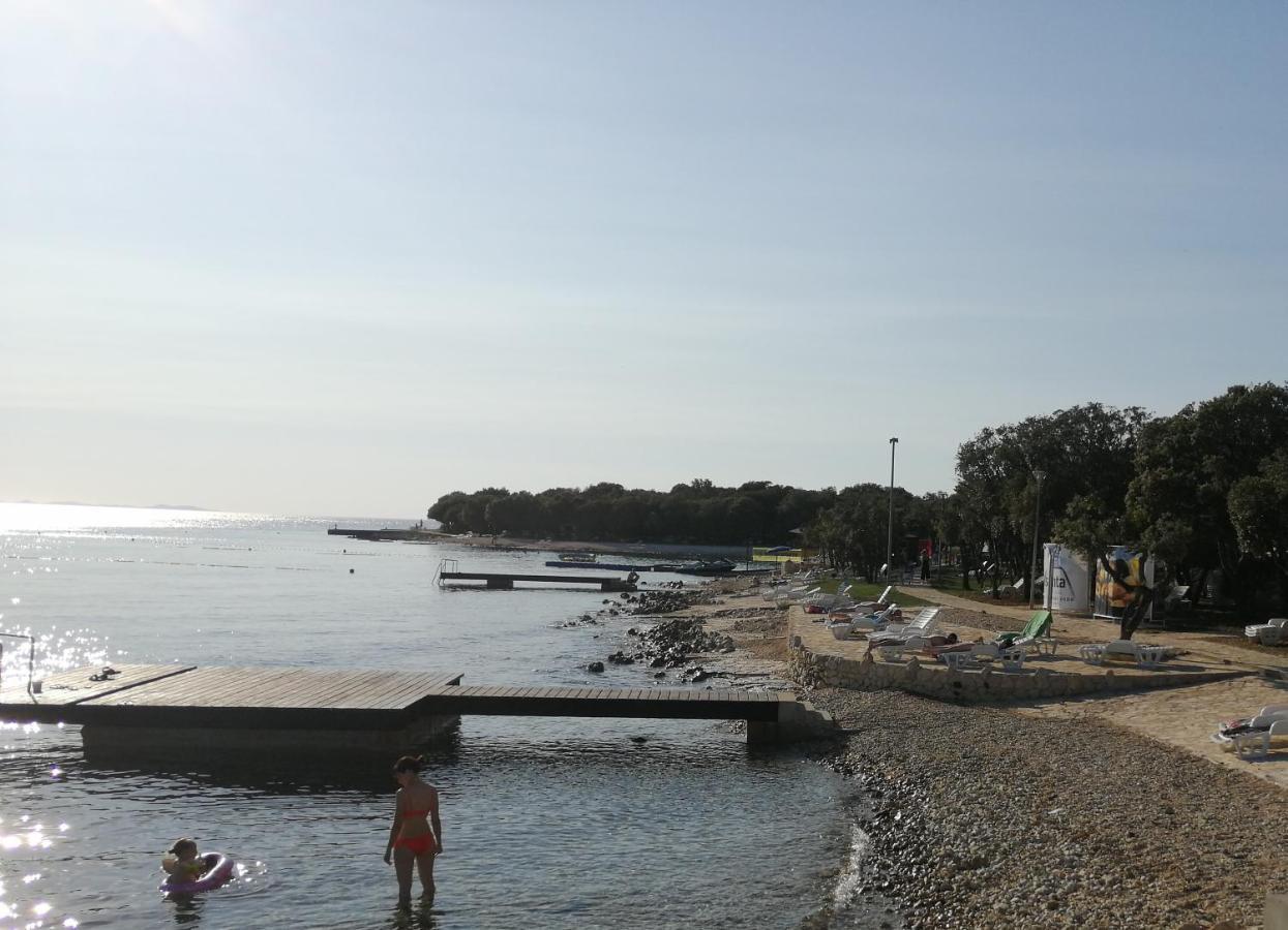 Apartmani Astrado Petrcane Bagian luar foto