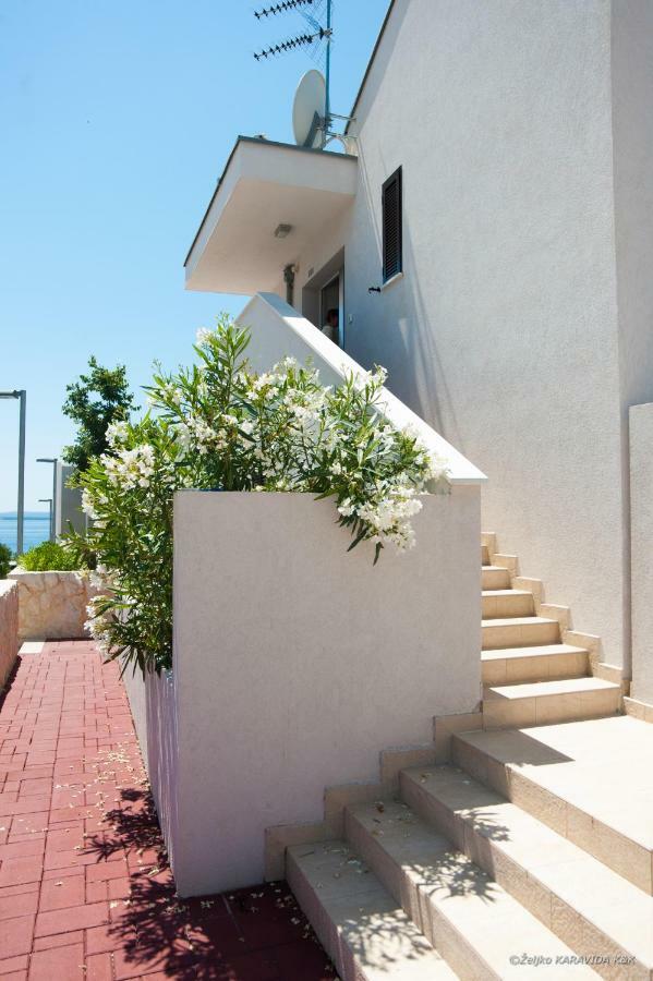 Apartmani Astrado Petrcane Bagian luar foto